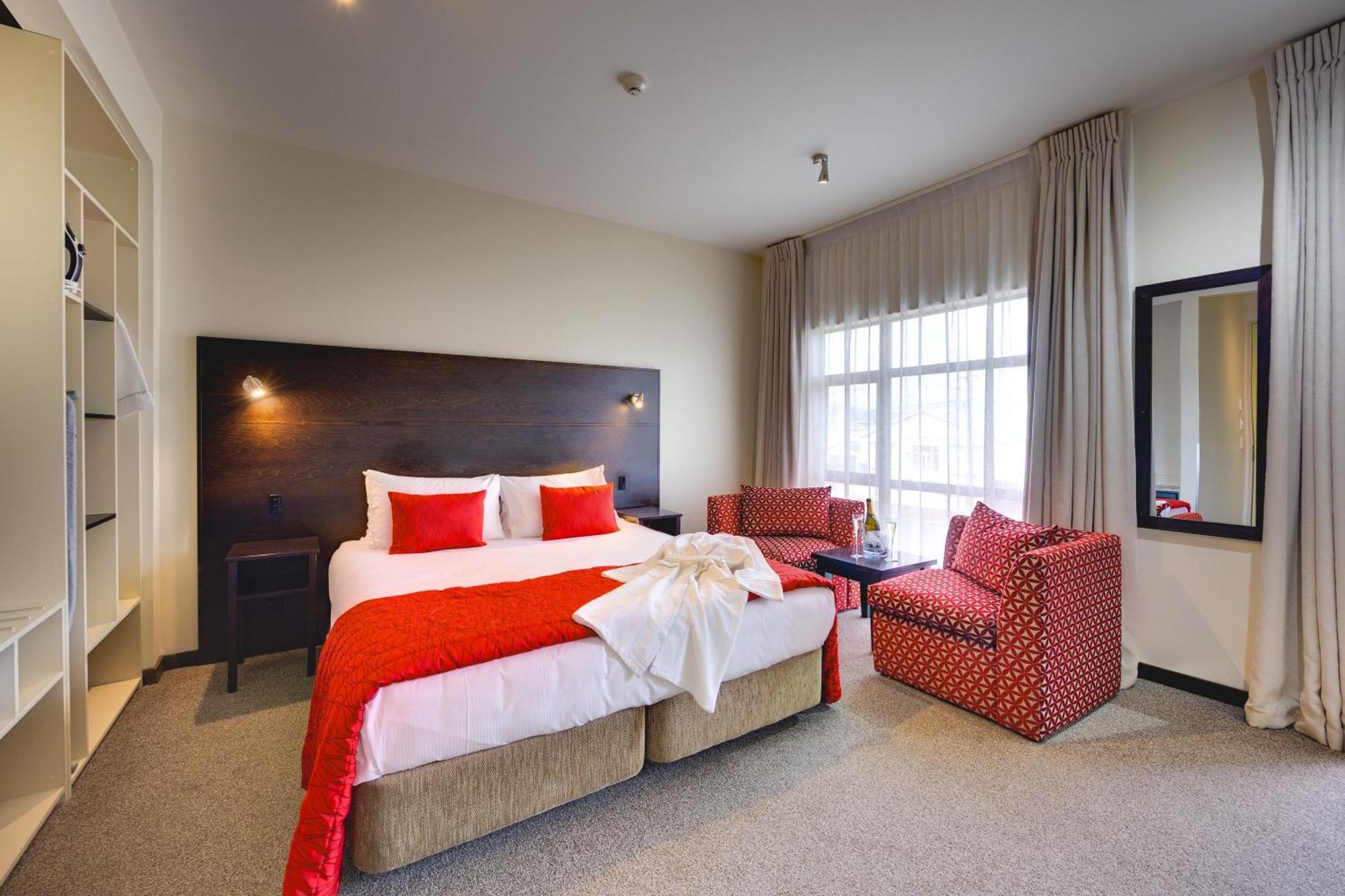 Ava Lower Hutt